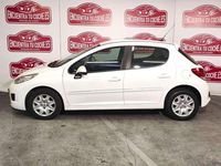 Usado Peugeot 207 Active 75 CV (55 kW) 2011 Blanco Berlina