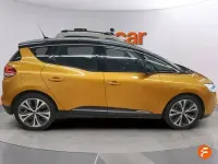 Usado Renault Scénic Zen 130 CV (95 kW) 2017 Amarillo