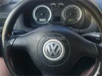 Usado VW Golf IV 110 CV (80 kW) 2003 Gris / plata Familiar