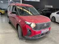 Nuevo Ford Tourneo Courier Titanium 125 CV (91 kW) 2026 Rojo Monovolumen