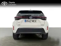 Usado Toyota Yaris Hybrid Active 116 CV (85 kW) 2022 Blanco Pickup/Camioneta