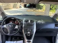 Usado Toyota Auris Luna 124 CV (91 kW) 2008 Gris / plata Utilitario