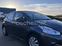 Usado Peugeot 208 Active 75 CV (55 kW) 2015 Gris / plata Utilitario