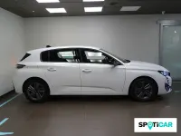 Usado Peugeot 308 Active 131 CV (96 kW) 2022 Blanco Berlina