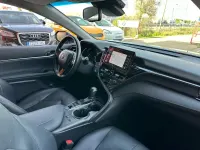 Käytetty Toyota Camry Advance 218 HP (160 kW) 2022 Harmaa Sedan
