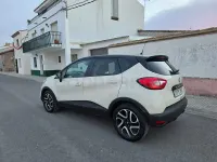 Usado Renault Captur 90 CV (66 kW) 2014 Beige SUV