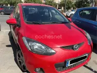 Usado Mazda 2 Active 75 CV (55 kW) 2008 Rojo Utilitario