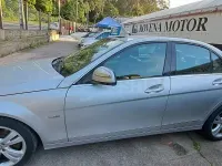 Usado Mercedes C200 Elegance 136 CV (100 kW) 2008 Gris / plata Berlina