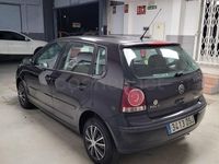 Usado VW Polo Advance 80 CV (58 kW) 2005 Negro Utilitario