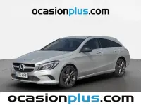Usado Mercedes CLA200 Shooting Brake 136 CV (100 kW) 2017 Gris Familiar