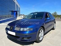 Usado Seat Leon Sport 105 CV (77 kW) 2004 Azul Utilitario
