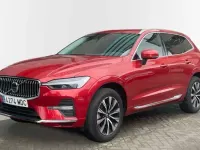 Usado Volvo XC60 Plus 197 CV (144 kW) 2022 Rojo SUV