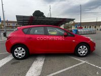 Usado Opel Astra Expression 100 CV (73 kW) 2011 Rojo Berlina