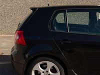 Usado VW Golf V GTI 200 CV (147 kW) 2007 Negro Utilitario