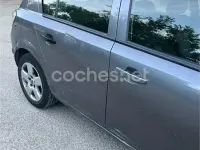Usado Opel Astra Cosmo 100 CV (73 kW) 2007 Gris / plata Berlina