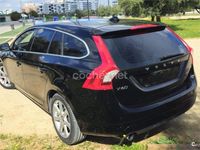 Usado Volvo V60 Momentum 150 HP (110 kW) 2017 Preto Carrinha