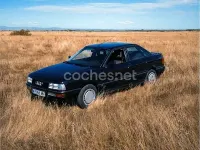 Usado Audi 90 133 CV (97 kW) 1991 Azul Berlina