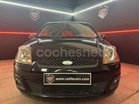 Usado Ford Fiesta 80 CV (58 kW) 2006 Negro Utilitario