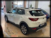 Usado Kia Stonic 120 CV (88 kW) 2021 Blanco SUV
