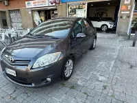 Usado Toyota Auris Active 132 CV (97 kW) 2012 Azul Berlina