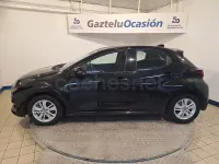 Usado Toyota Yaris Hybrid Business Edition 116 CV (85 kW) 2022 Negro Berlina