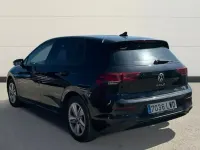 Usado VW Golf VIII Life 110 CV (80 kW) 2022 Negro Utilitario