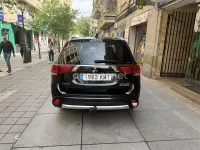 Usado Mitsubishi Outlander P-HEV 203 CV (149 kW) 2018 Negro SUV
