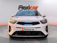 Usado Kia Stonic 101 CV (74 kW) 2022 Blanco SUV