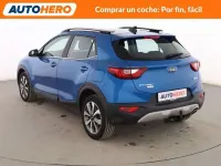 Usado Kia Stonic 101 CV (74 kW) 2021 Azul SUV