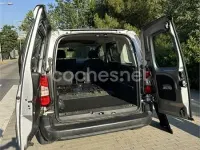 Usado Citroën Berlingo Feel 110 CV (80 kW) 2019 Gris / plata Monovolumen