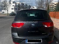 Usado Seat Altea XL Style 105 CV (77 kW) 2010 Gris / plata Monovolumen