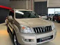 Usado Toyota Land Cruiser 166 CV (122 kW) 2006 Beige Utilitario
