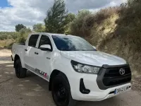 Usado Toyota HiLux 150 CV (110 kW) 2022 Blanco Pickup/Camioneta