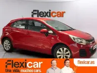 Usado Kia Rio 84 CV (61 kW) 2017 Rojo