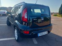 Usado Kia Soul 128 CV (94 kW) 2012 Negro SUV