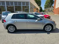 Usado VW Golf VII Advance 125 CV (91 kW) 2018 Gris / plata Berlina