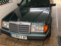 Usado Mercedes E300 136 CV (100 kW) 1993 Verde Berlina