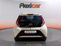 Usado Toyota Aygo X-play 72 CV (52 kW) 2019 Blanco Utilitario