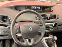 Usado Renault Scénic III Bose Edition 130 CV (95 kW) 2016 Negro Monovolumen