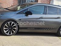 Usado Opel Astra Excellence 150 CV (110 kW) 2018 Gris / plata Familiar