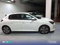 Usado Peugeot 208 Allure 102 CV (75 kW) 2021 Blanco Utilitario