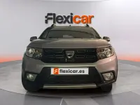 Usado Dacia Sandero Comfort 91 CV (66 kW) 2019 Gris Berlina