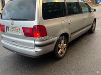 Usado Seat Alhambra Sport 130 CV (95 kW) 2004 Gris / plata Monovolumen