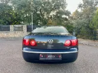 Usado VW Phaeton 240 CV (176 kW) 2009 Azul Berlina