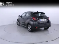 Usado Toyota Yaris Hybrid Active 116 CV (85 kW) 2025 Negro Berlina