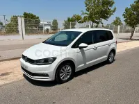 Usado VW Touran Advance 115 CV (84 kW) 2019 Blanco Monovolumen