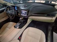 Usado Maserati Levante 275 CV (202 kW) 2018 Negro SUV