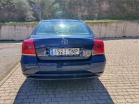 Usado Toyota Avensis Sol 116 CV (85 kW) 2005 Azul Berlina