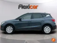 Usado Seat Arona FR 110 CV (80 kW) 2022 Gris SUV