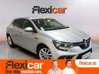 Usado Renault Mégane Zen 131 CV (96 kW) 2017 Gris Berlina